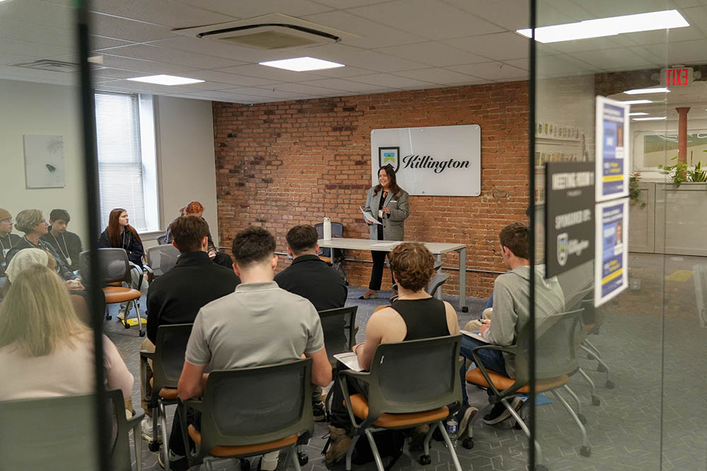 Kelly Mesler at the 2025 Making a Difference & Making a Living Conference at The Hub CoWorks